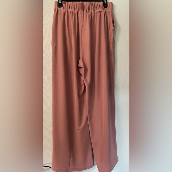 Halara work pants - Picture 2 of 2